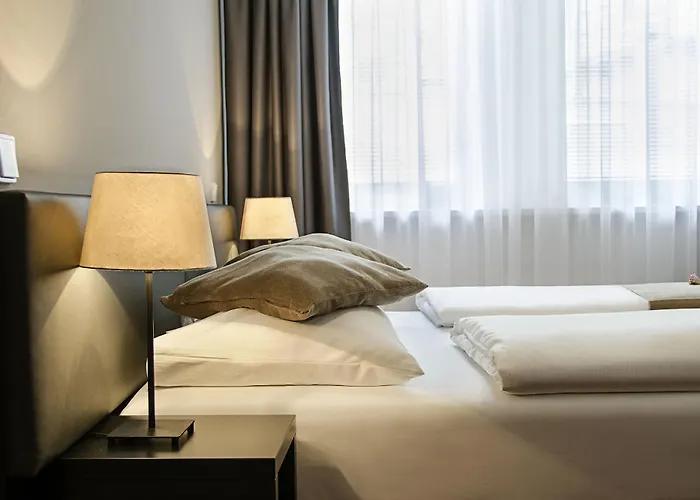 Homaris The Corner - Self-check In Отель