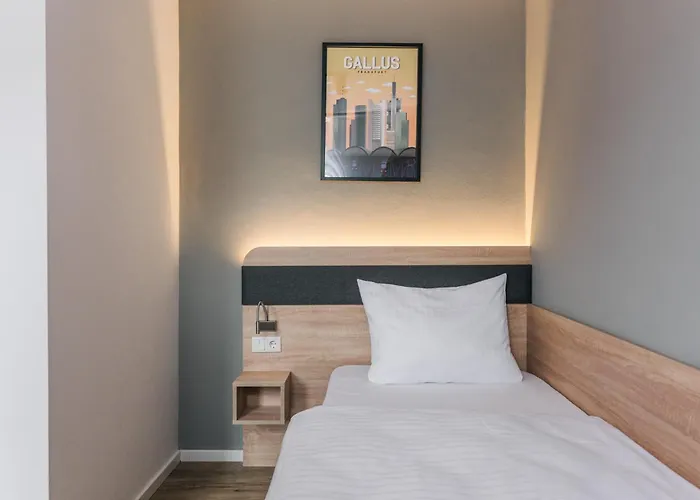 Homaris The Corner - Self-check In Отель 3*