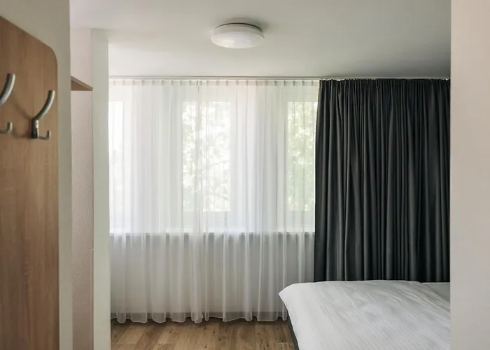 Homaris The Corner - Self-check In Hotel