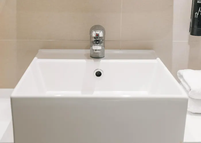 Homaris The Corner - Self-check In Hotel