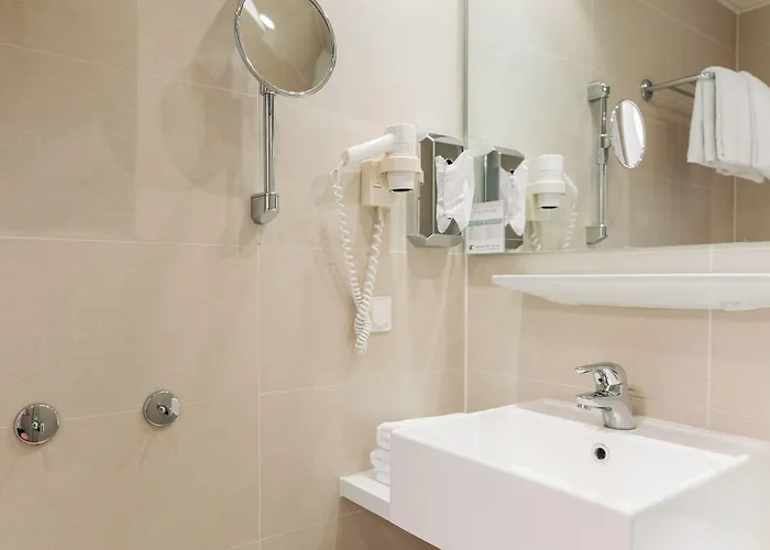 Homaris The Corner - Self-check In Отель