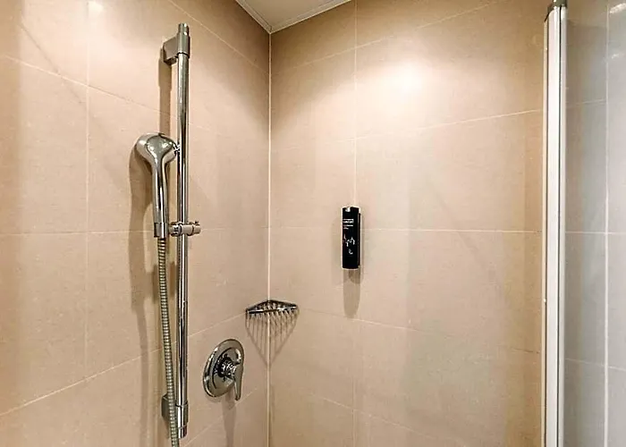 Отель Homaris The Corner - Self-check In